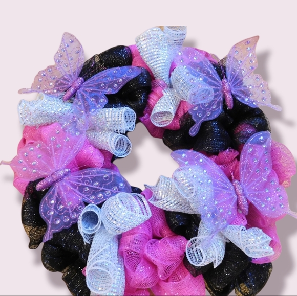 GOTH BUTTERFLY DECO MESH WREATH Handmade - Picture 2 of 6